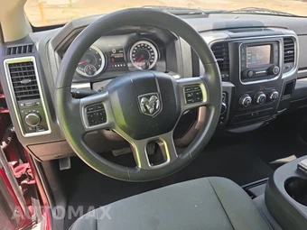 2021 Ram 1500 Classic SLT Crew Cab Medium Bed - miniatura 8