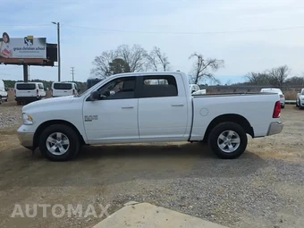 2021 Ram 1500 Classic SLT Crew Cab Short Bed - miniatura 3