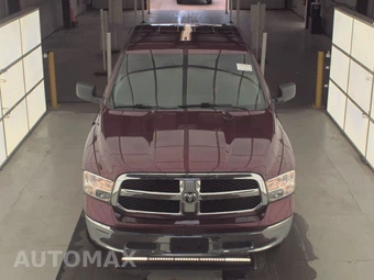 2021 Ram 1500 Classic SLT Crew Cab Short Bed - miniatura 2