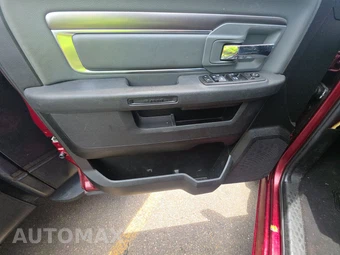 2021 Ram 1500 Classic SLT Crew Cab Short Bed - miniatura 9