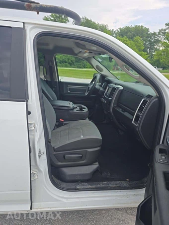 2021 Ram 1500 Classic SLT Crew Cab Short Bed - miniatura 15