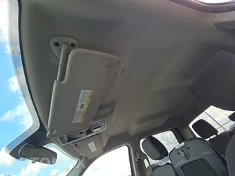 2021 Ram 1500 Classic SLT Crew Cab Short Bed - miniatura 17
