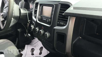 2021 Ram 1500 Classic SLT Crew Cab Short Bed - miniatura 22