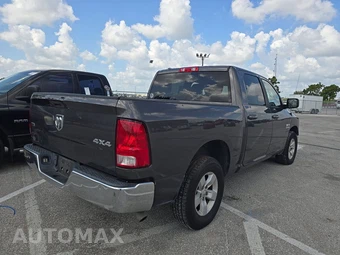2021 Ram 1500 Classic SLT Crew Cab Short Bed - miniatura 4