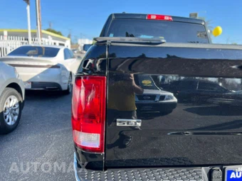 2021 Ram 1500 Classic SLT Crew Cab Short Bed - miniatura 12