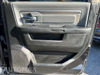 2021 Ram 1500 Classic SLT Crew Cab Short Bed - miniatura 36