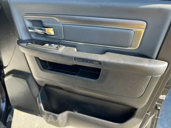 2021 Ram 1500 Classic SLT Crew Cab Short Bed - miniatura 38