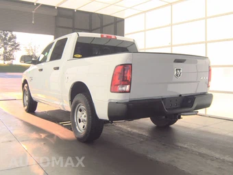 2021 Ram 1500 Classic Tradesman Crew Cab Short Bed - miniatura 2