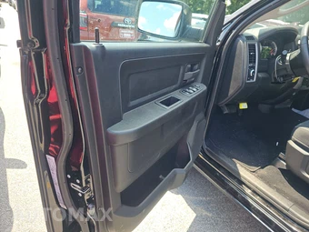 2021 Ram 1500 Classic Tradesman Crew Cab Short Bed - miniatura 9