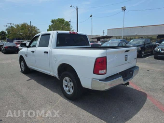 2021 Ram 1500 Classic Tradesman Crew Cab Short Bed - miniatura 2