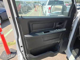 2021 Ram 1500 Classic Tradesman Crew Cab Short Bed - miniatura 9