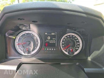 2021 Ram 1500 Classic Tradesman Extended Cab Medium Bed – miniatura 9