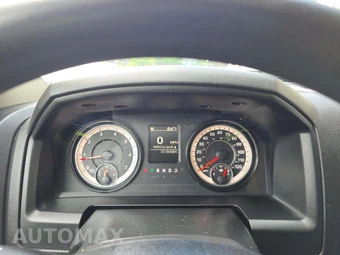 2021 Ram 1500 Classic Tradesman Extended Cab Medium Bed - miniatura 9
