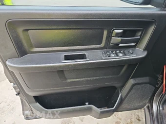 2021 Ram 1500 Classic Tradesman Extended Cab Short Bed - miniatura 5