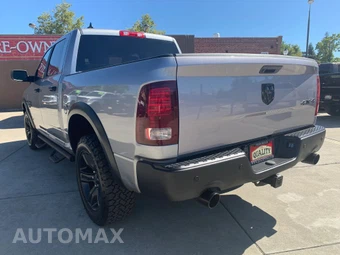 2021 Ram 1500 Classic Warlock Crew Cab Short Bed - miniatura 2