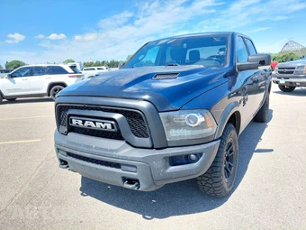2021 Ram 1500 Classic Warlock Crew Cab Short Bed - samochód z USA z aukcji Manheim, oferta Kup Teraz w AUTOMAX