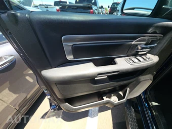 2021 Ram 1500 Classic Warlock Extended Cab Medium Bed - miniatura 9