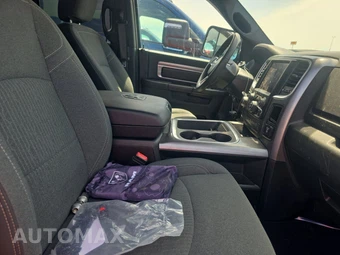 2021 Ram 1500 Classic Warlock Extended Cab Medium Bed - miniatura 8