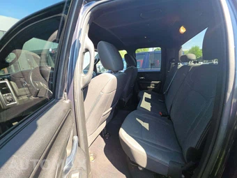 2021 Ram 1500 Classic Warlock Extended Cab Medium Bed - miniatura 13