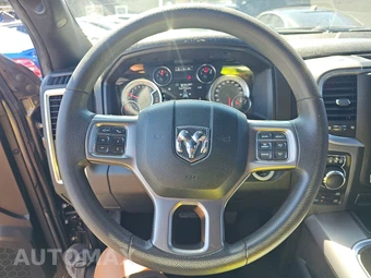 2021 Ram 1500 Classic Warlock Extended Cab Medium Bed - miniatura 10