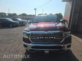 2021 Ram 1500 Laramie Crew Cab Medium Bed - miniatura 2