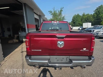 2021 Ram 1500 Laramie Crew Cab Medium Bed - miniatura 5