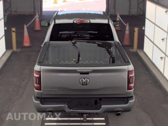 2021 Ram 1500 Laramie Crew Cab Short Bed - miniatura 5