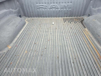 2021 Ram 1500 Laramie Crew Cab Short Bed - miniatura 14