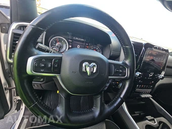 2021 Ram 1500 Laramie Crew Cab Short Bed - miniatura 10