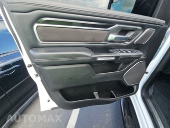 2021 Ram 1500 Laramie Crew Cab Short Bed - miniatura 9
