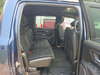 2021 Ram 1500 Laramie Crew Cab Short Bed - miniatura 16
