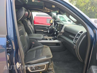 2021 Ram 1500 Laramie Crew Cab Short Bed - miniatura 18