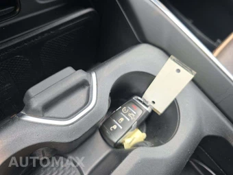 2021 Ram 1500 Laramie Crew Cab Short Bed - miniatura 8