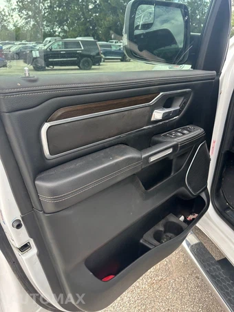 2021 Ram 1500 Laramie Crew Cab Short Bed - miniatura 11