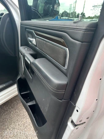 2021 Ram 1500 Laramie Crew Cab Short Bed - miniatura 12