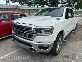 2021 Ram 1500 Laramie Crew Cab Short Bed - miniatura 3
