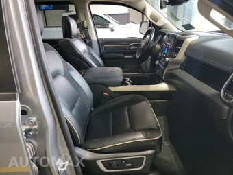 2021 Ram 1500 Laramie Crew Cab Short Bed - miniatura 8
