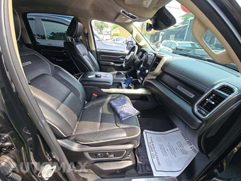 2021 Ram 1500 Laramie Crew Cab Short Bed - miniatura 18