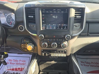 2021 Ram 1500 Laramie Crew Cab Short Bed - miniatura 11