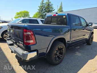 2021 Ram 1500 Laramie Crew Cab Short Bed - miniatura 3