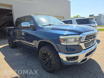 2021 Ram 1500 Laramie Crew Cab Short Bed - miniatura 4