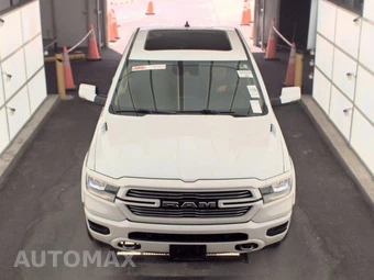 2021 Ram 1500 Laramie Crew Cab Short Bed - miniatura 2