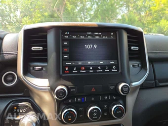 2021 Ram 1500 Laramie Crew Cab Short Bed - miniatura 7
