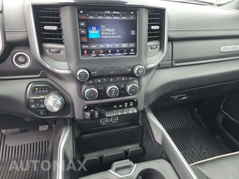 2021 Ram 1500 Laramie Crew Cab Short Bed - miniatura 7