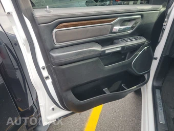 2021 Ram 1500 Laramie Crew Cab Short Bed - miniatura 9