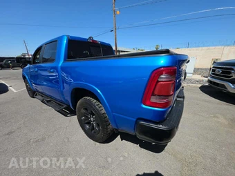 2021 Ram 1500 Laramie Crew Cab Short Bed - miniatura 2