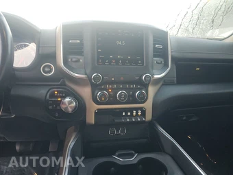 2021 Ram 1500 Laramie Crew Cab Short Bed - miniatura 11