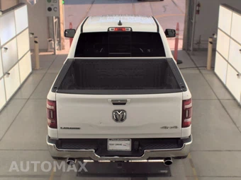 2021 Ram 1500 Laramie Crew Cab Short Bed - miniatura 5