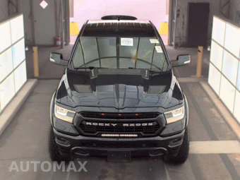 2021 Ram 1500 Laramie Crew Cab Short Bed - miniatura 2