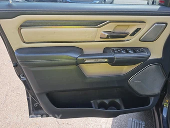 2021 Ram 1500 Limited Crew Cab Short Bed - miniatura 9